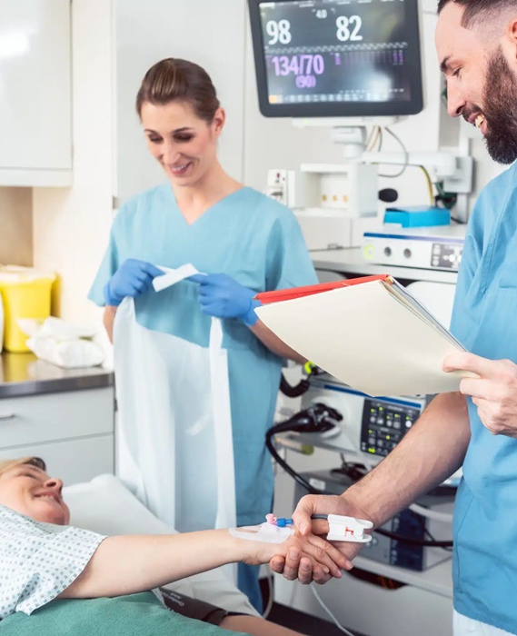 Doctor reviewing brain scan with patient